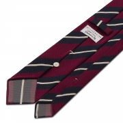 cravate club en soie à rayures bleu marines, blanches et bordeaux
